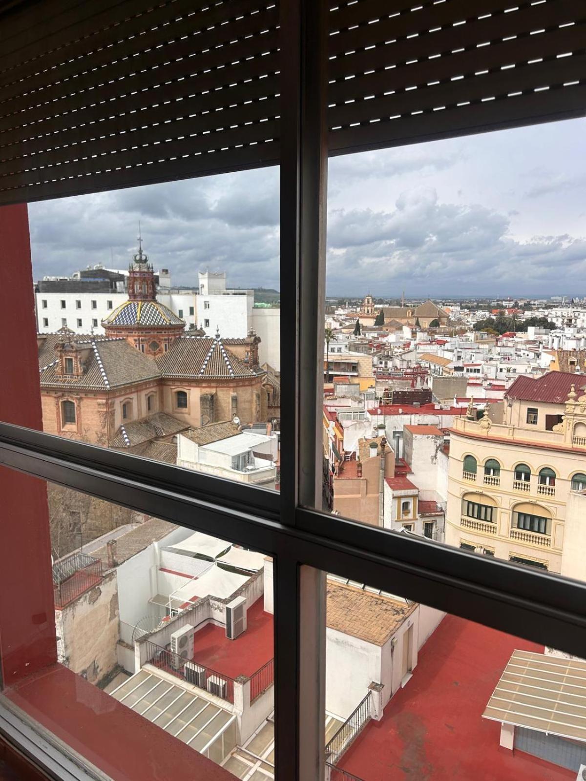 Plaza De La Magdalena Ii, Centro Historico * Sevilla